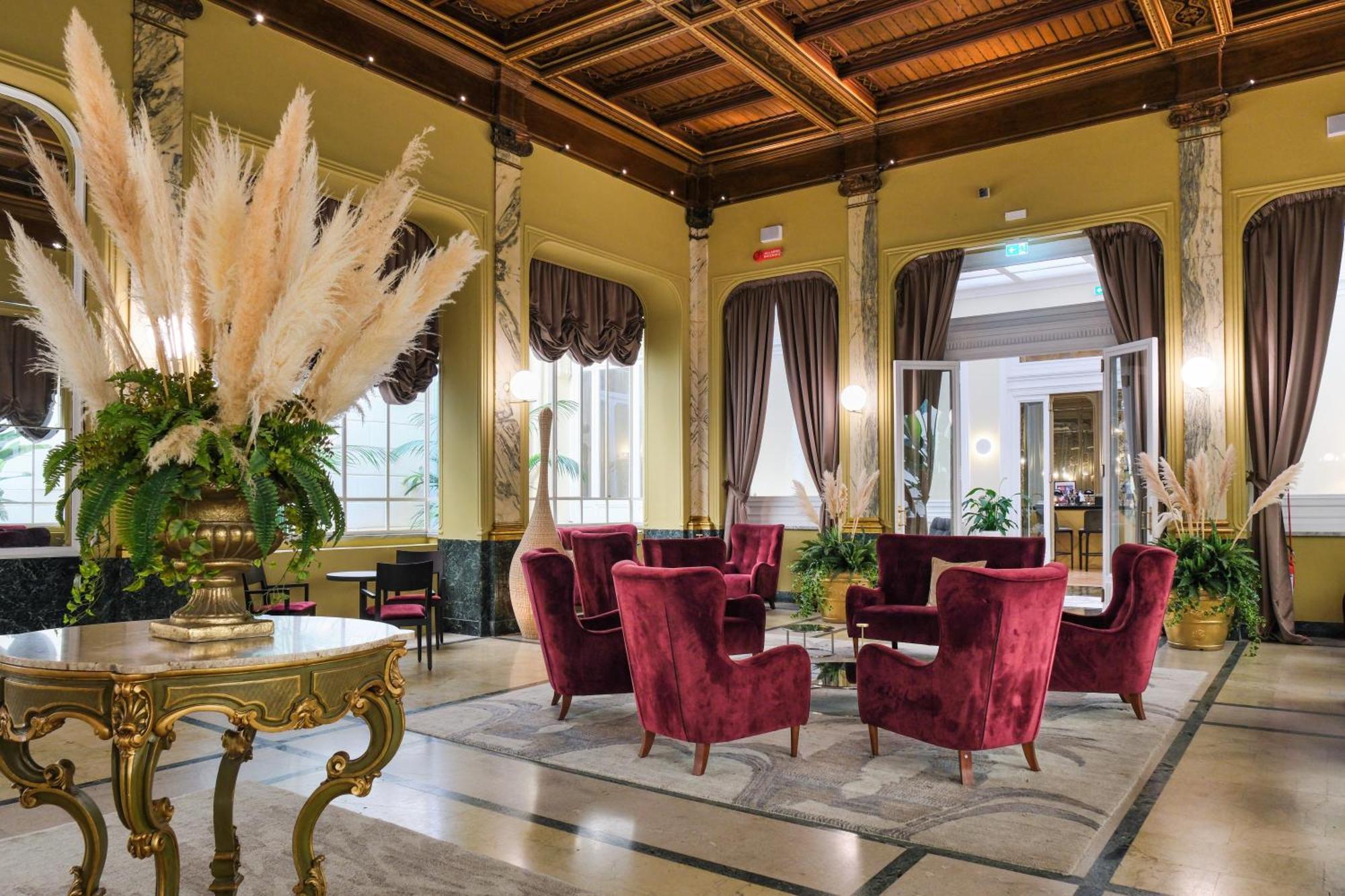 Grand Hotel Et Des Palmes Палермо Екстер'єр фото The lobby of the hotel