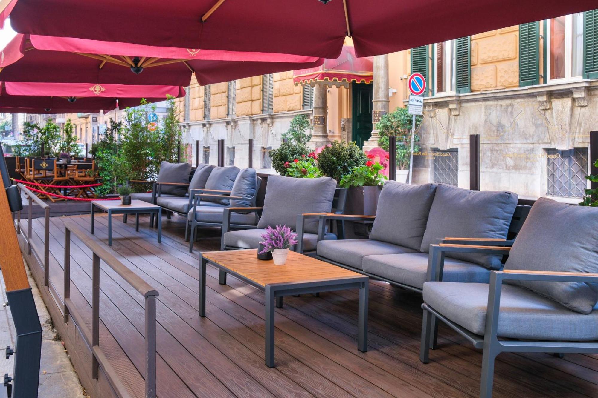 Grand Hotel Et Des Palmes Палермо Екстер'єр фото The hotel's terrace